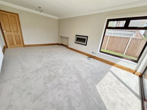 Lounge- click for photo gallery